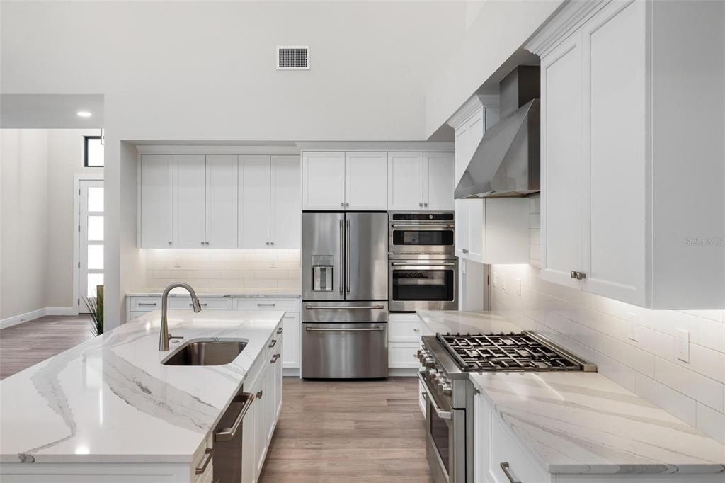 待售: $2,950,000 (5 贝兹, 4 浴室, 3810 平方英尺)