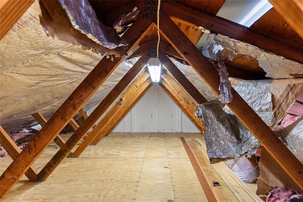 На продажу: $245,000 (2 спален, 1 ванн, 1320 Квадратных фут)