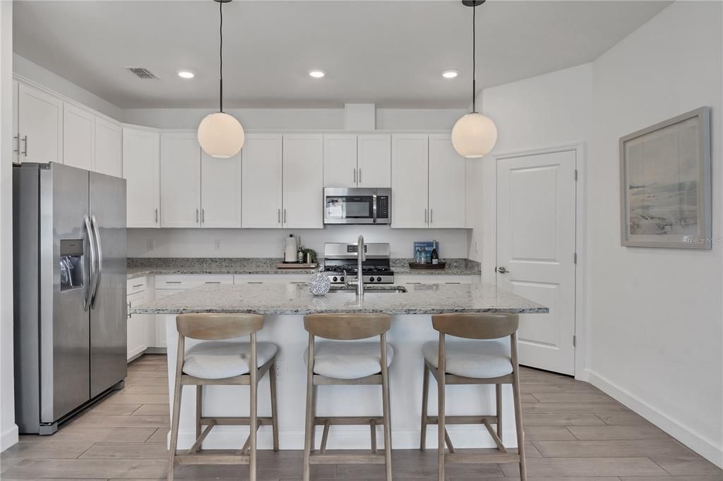 En Renta: $7,500 (3 camas, 3 baños, 2027 Pies cuadrados)