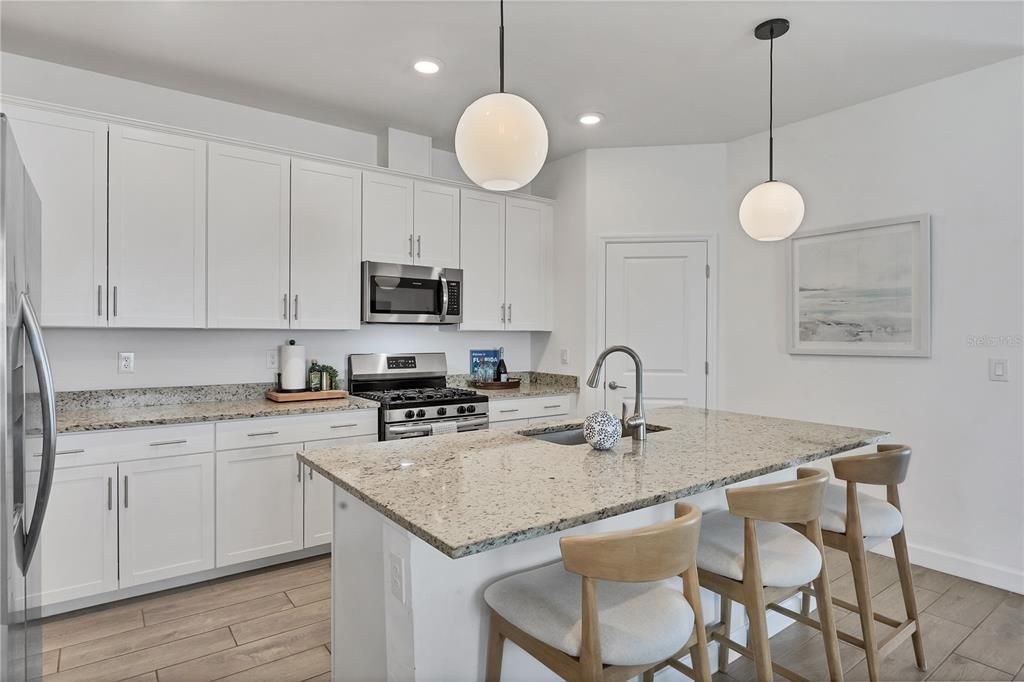 En Renta: $7,500 (3 camas, 3 baños, 2027 Pies cuadrados)