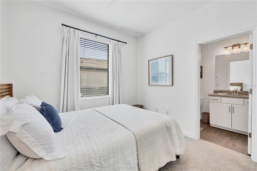 En Renta: $7,500 (3 camas, 3 baños, 2027 Pies cuadrados)