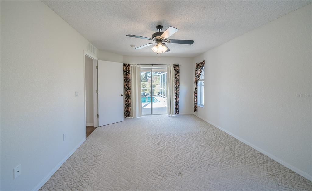 Active With Contract: $332,000 (4 beds, 2 baths, 1747 Square Feet)