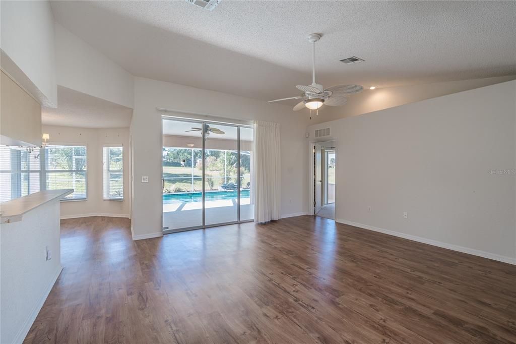 Active With Contract: $332,000 (4 beds, 2 baths, 1747 Square Feet)