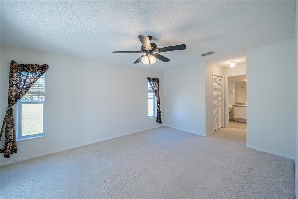 Active With Contract: $332,000 (4 beds, 2 baths, 1747 Square Feet)