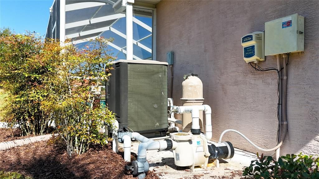 Active With Contract: $332,000 (4 beds, 2 baths, 1747 Square Feet)