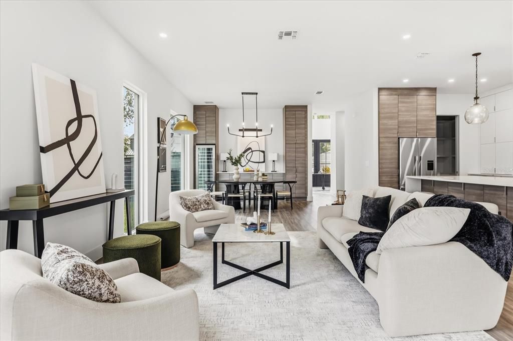 Под контрактом: $1,025,000 (4 спален, 3 ванн, 2986 Квадратных фут)