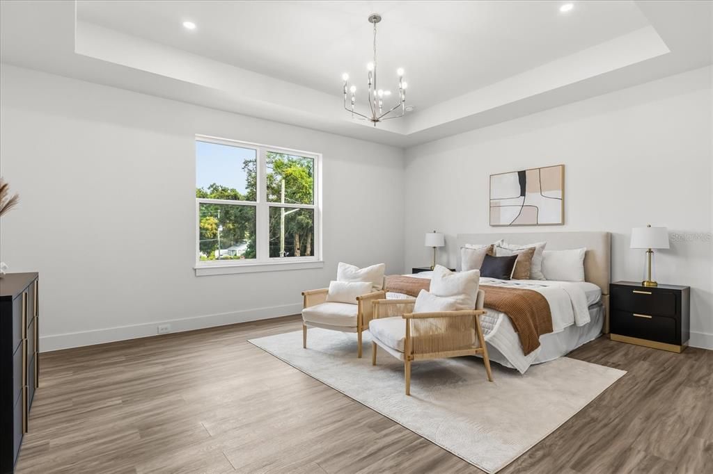 Под контрактом: $1,025,000 (4 спален, 3 ванн, 2986 Квадратных фут)