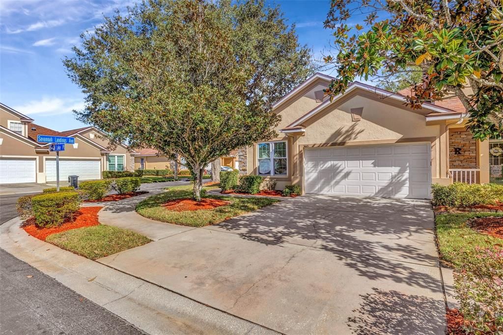 合同活跃: $370,000 (3 贝兹, 2 浴室, 1635 平方英尺)