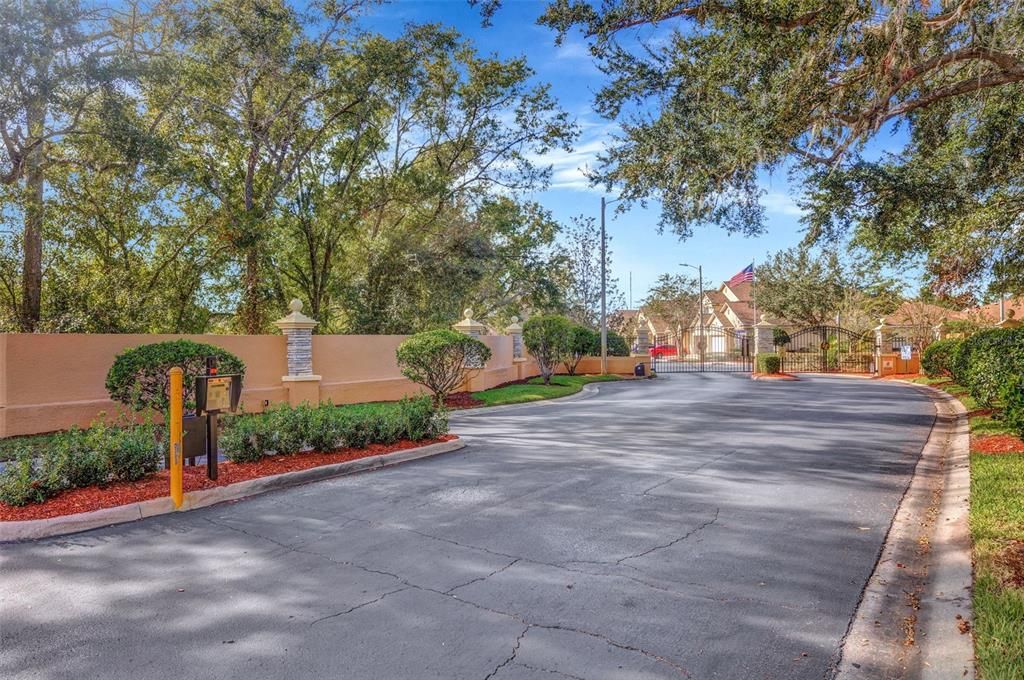 合同活跃: $370,000 (3 贝兹, 2 浴室, 1635 平方英尺)