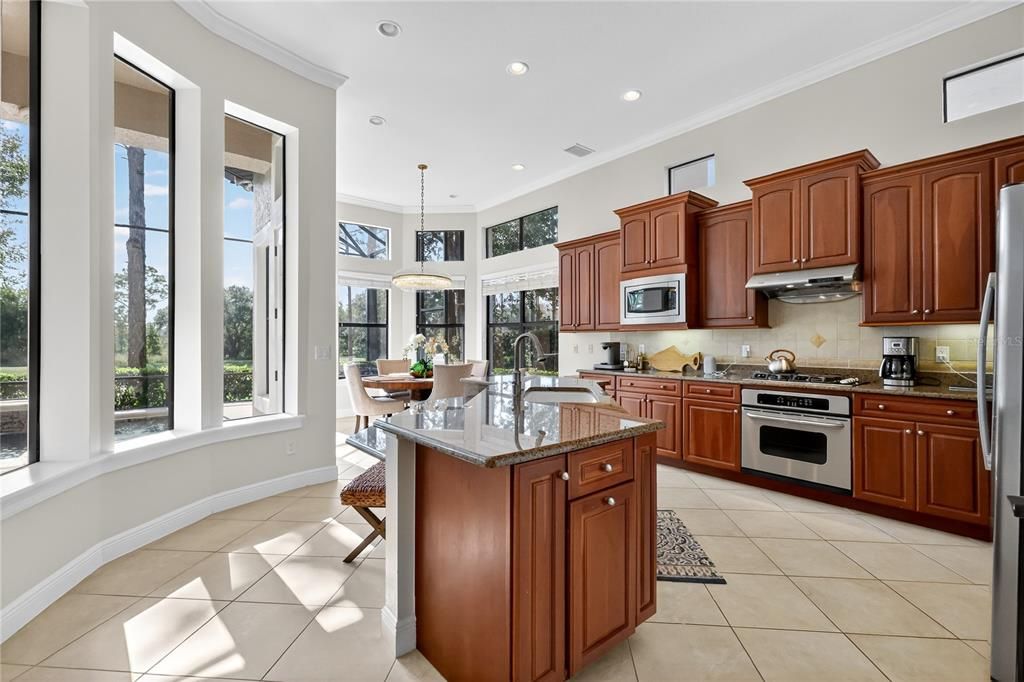 For Sale: $728,000 (4 beds, 3 baths, 2661 Square Feet)