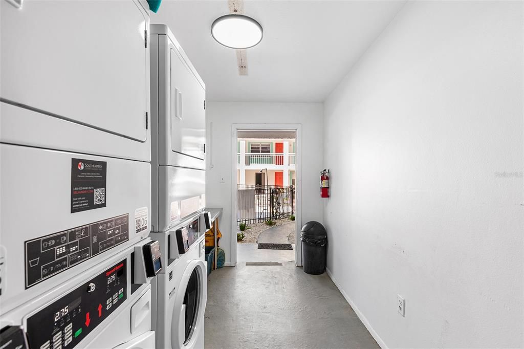 В аренду: $1,995 (2 спален, 1 ванн, 944 Квадратных фут)