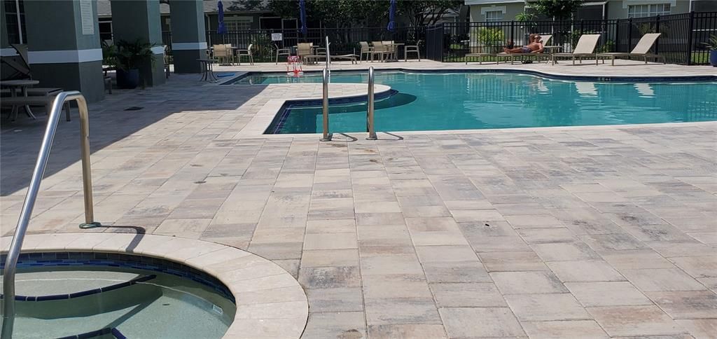 For Rent: $1,850 (1 beds, 1 baths, 1029 Square Feet)