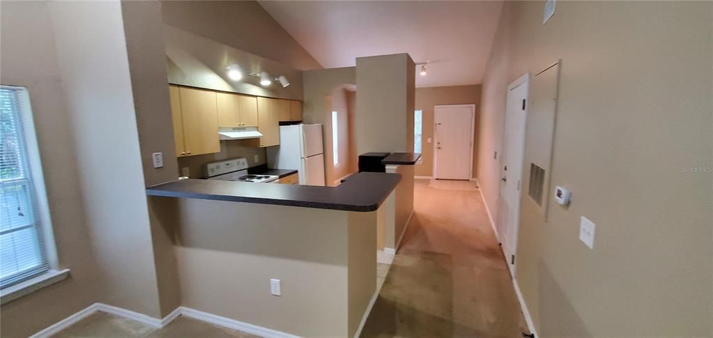 For Rent: $1,850 (1 beds, 1 baths, 1029 Square Feet)