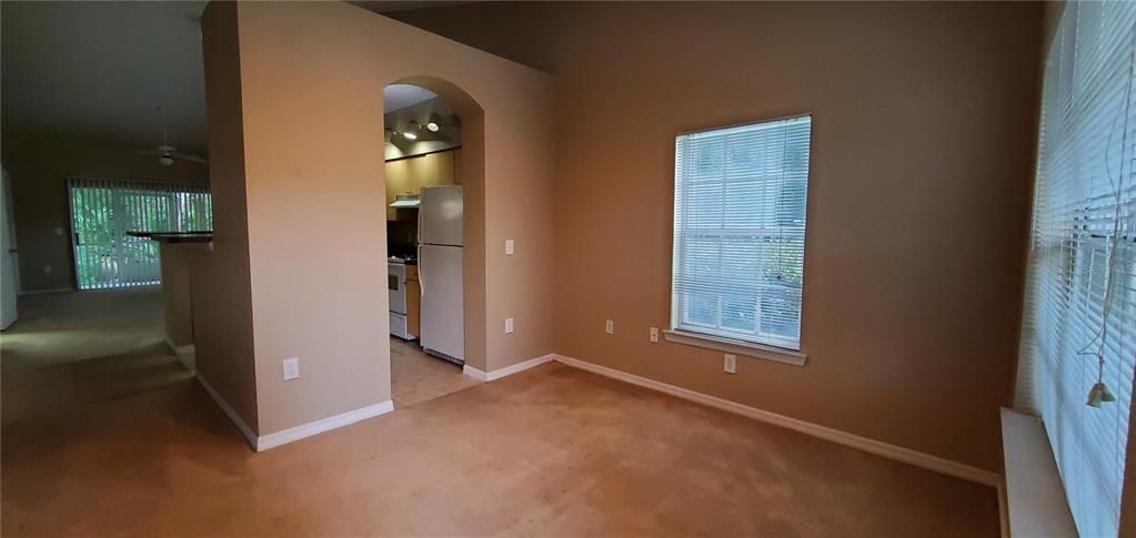 For Rent: $1,850 (1 beds, 1 baths, 1029 Square Feet)