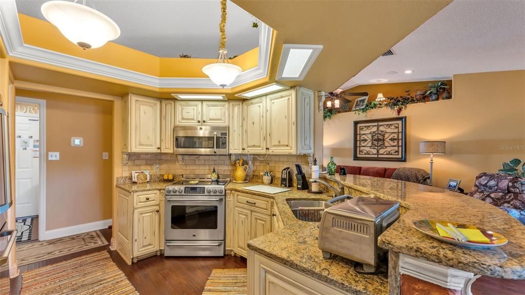 En Venta: $475,000 (3 camas, 2 baños, 2009 Pies cuadrados)