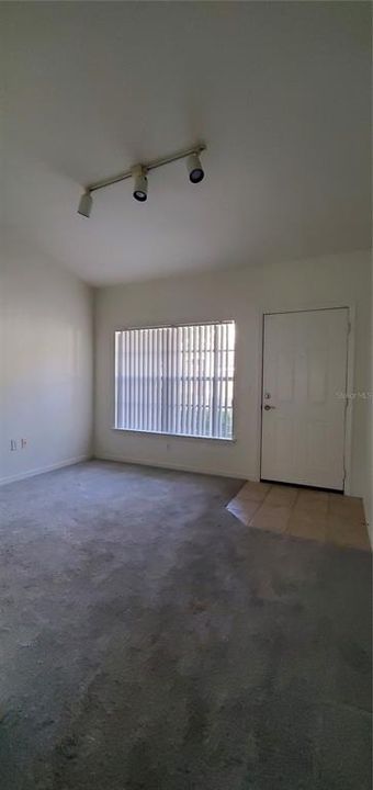 For Sale: $275,000 (2 beds, 2 baths, 1154 Square Feet)