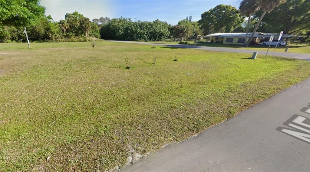 Под контрактом: $40,000 (0.22 acres)