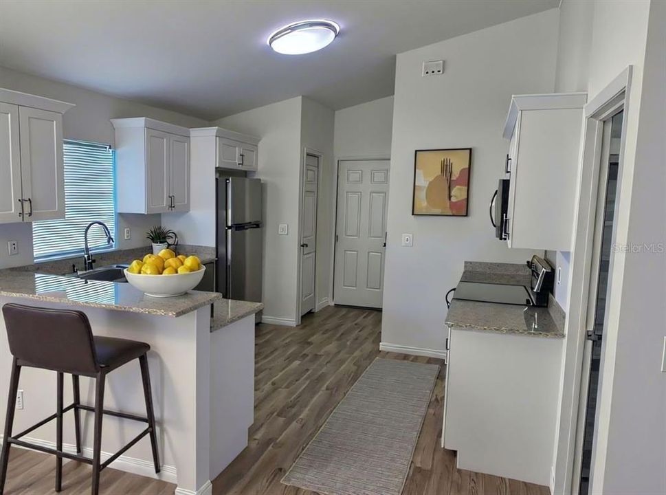 For Rent: $1,800 (3 beds, 2 baths, 1292 Square Feet)