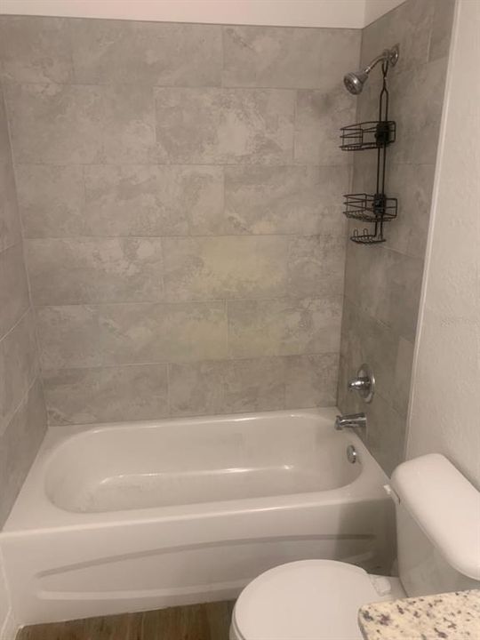 For Rent: $1,800 (3 beds, 2 baths, 1292 Square Feet)