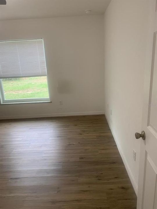 For Rent: $1,800 (3 beds, 2 baths, 1292 Square Feet)