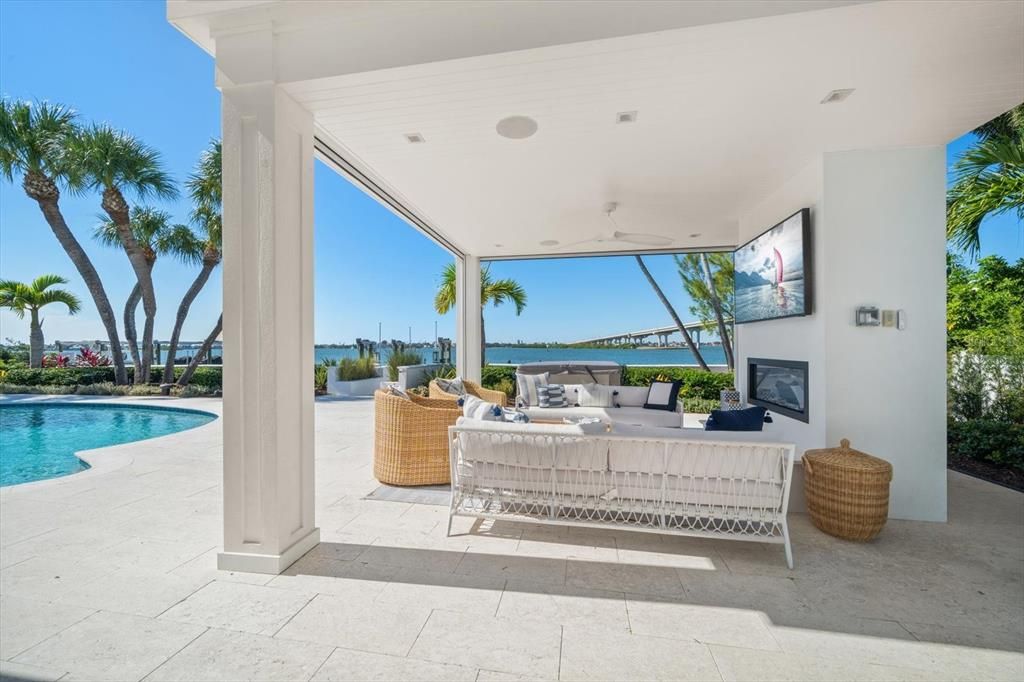 На продажу: $3,250,000 (3 спален, 3 ванн, 3350 Квадратных фут)