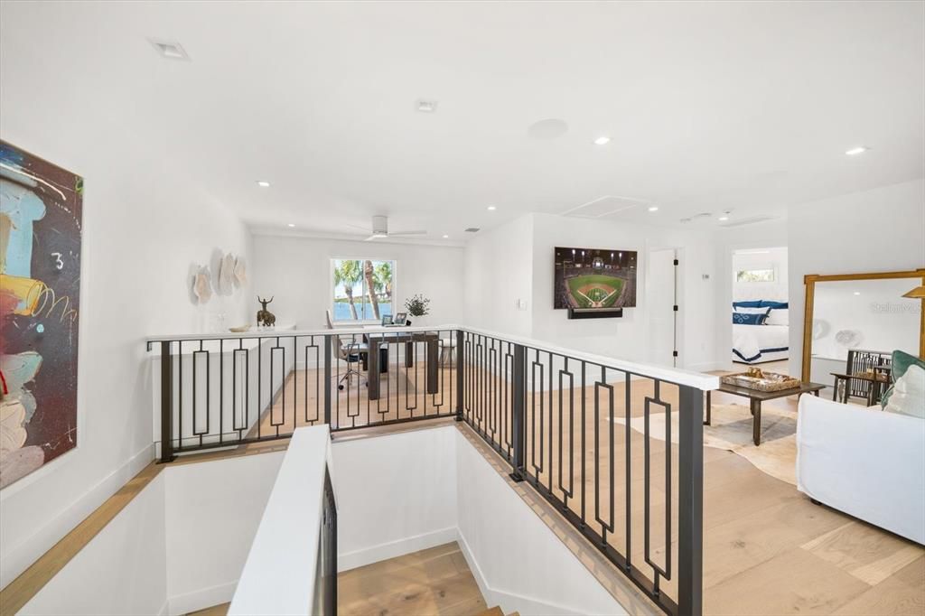 На продажу: $3,250,000 (3 спален, 3 ванн, 3350 Квадратных фут)