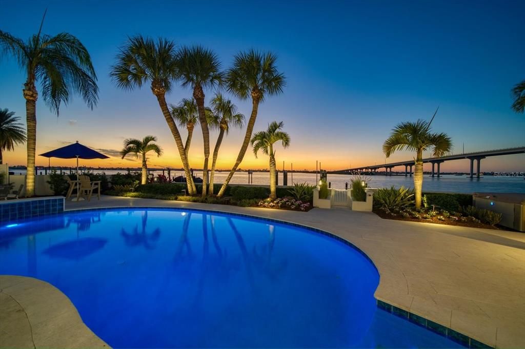 На продажу: $3,250,000 (3 спален, 3 ванн, 3350 Квадратных фут)