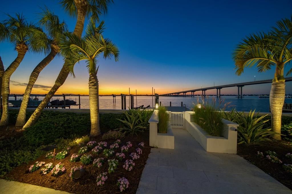 На продажу: $3,250,000 (3 спален, 3 ванн, 3350 Квадратных фут)