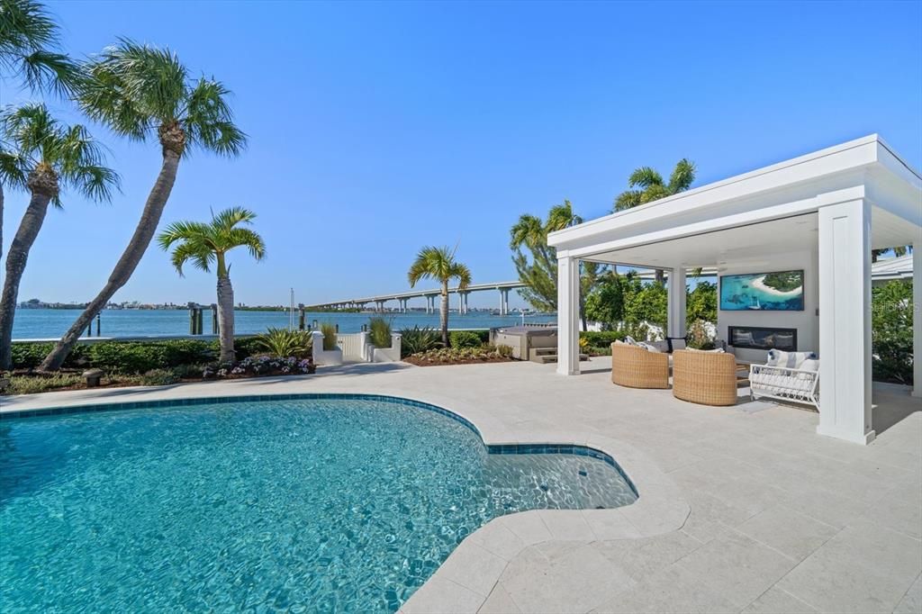 На продажу: $3,250,000 (3 спален, 3 ванн, 3350 Квадратных фут)