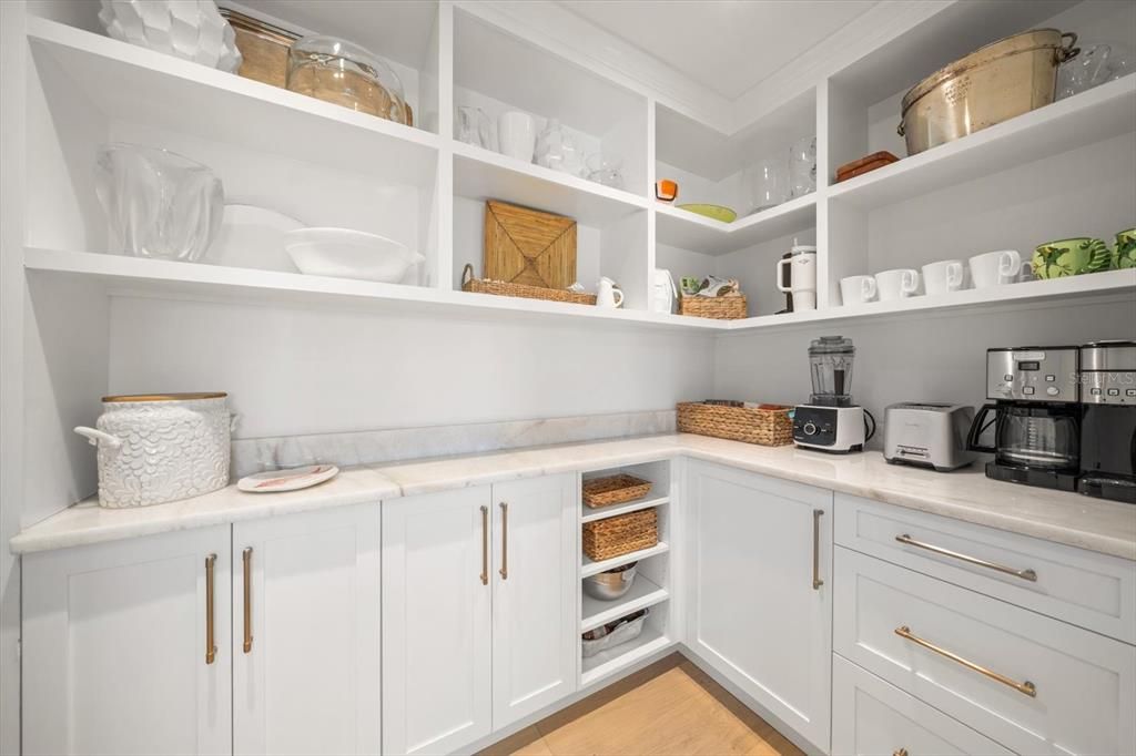 На продажу: $3,250,000 (3 спален, 3 ванн, 3350 Квадратных фут)