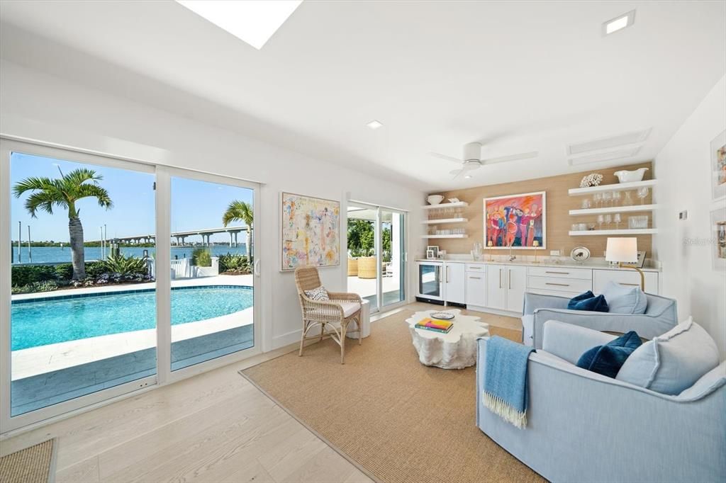 На продажу: $3,250,000 (3 спален, 3 ванн, 3350 Квадратных фут)