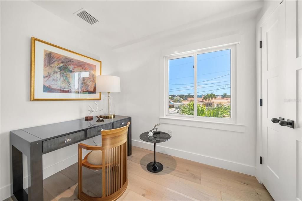 На продажу: $3,250,000 (3 спален, 3 ванн, 3350 Квадратных фут)