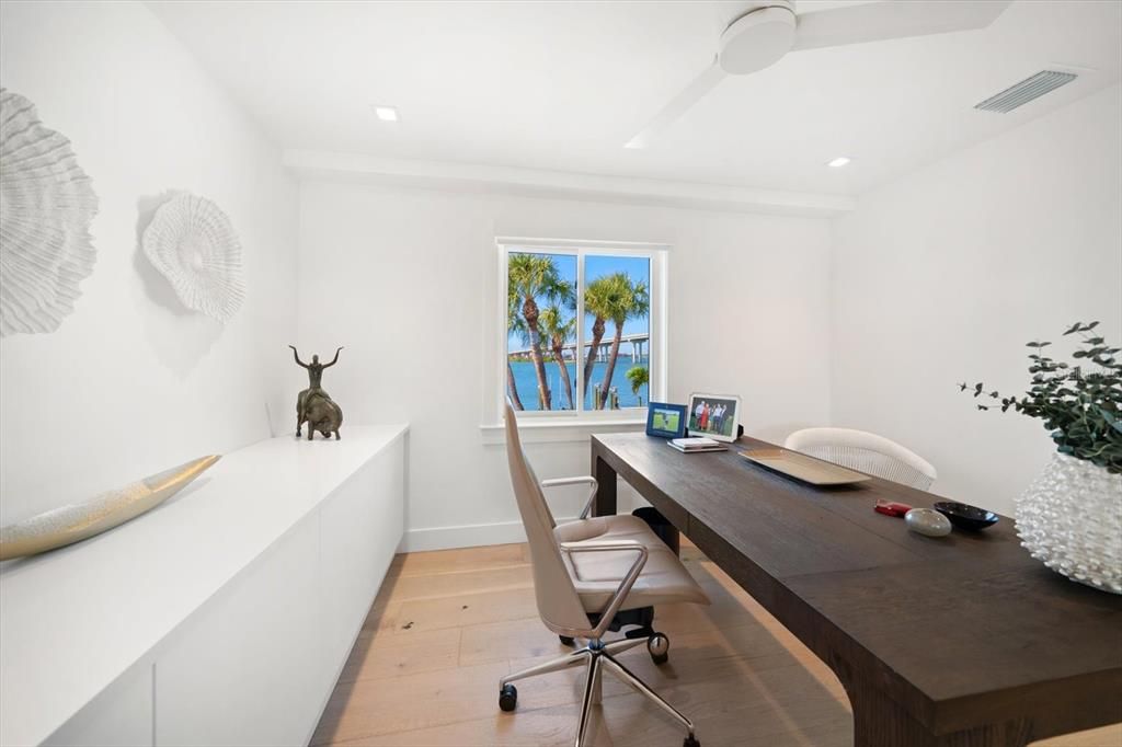 На продажу: $3,250,000 (3 спален, 3 ванн, 3350 Квадратных фут)