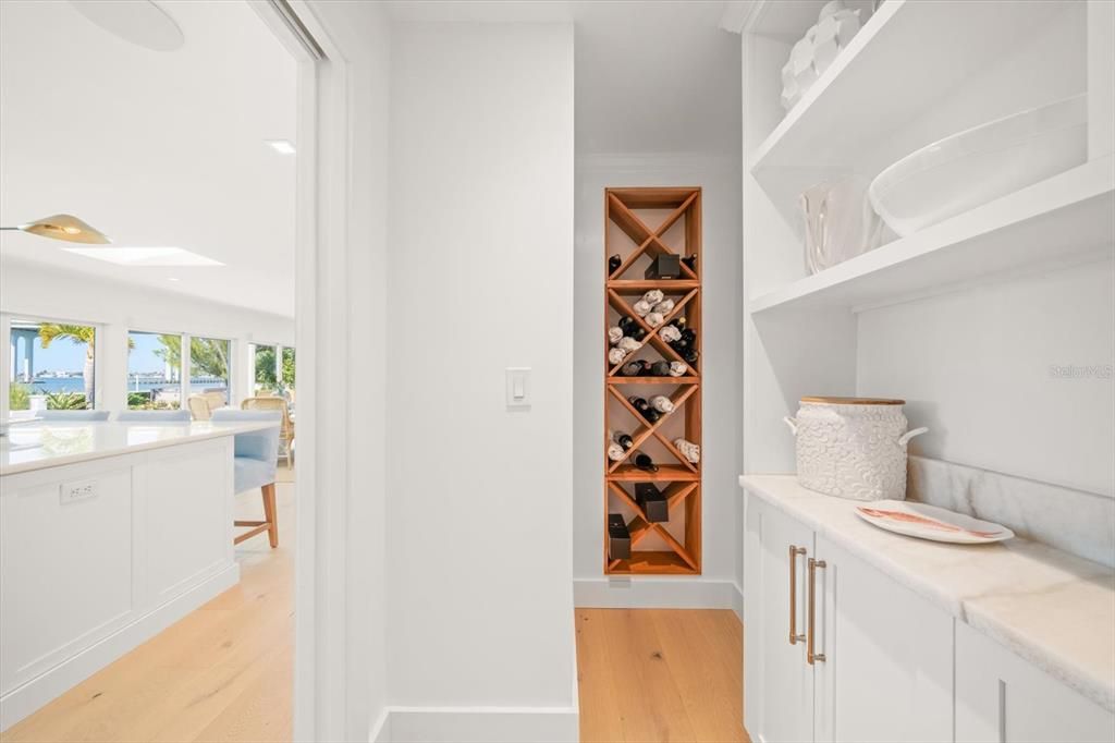 На продажу: $3,250,000 (3 спален, 3 ванн, 3350 Квадратных фут)