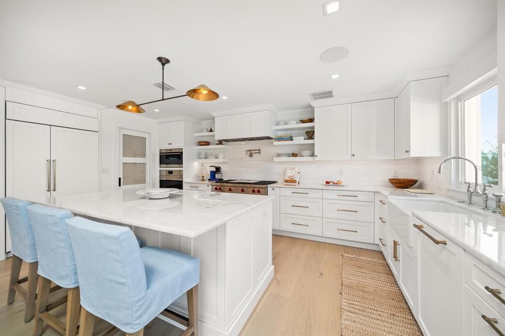 На продажу: $3,250,000 (3 спален, 3 ванн, 3350 Квадратных фут)