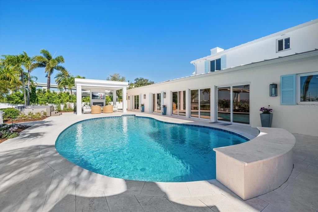 На продажу: $3,250,000 (3 спален, 3 ванн, 3350 Квадратных фут)