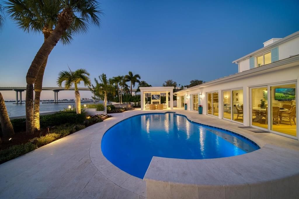 На продажу: $3,250,000 (3 спален, 3 ванн, 3350 Квадратных фут)