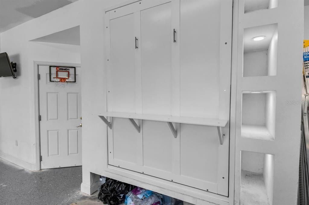 For Sale: $645,000 (4 beds, 4 baths, 2320 Square Feet)