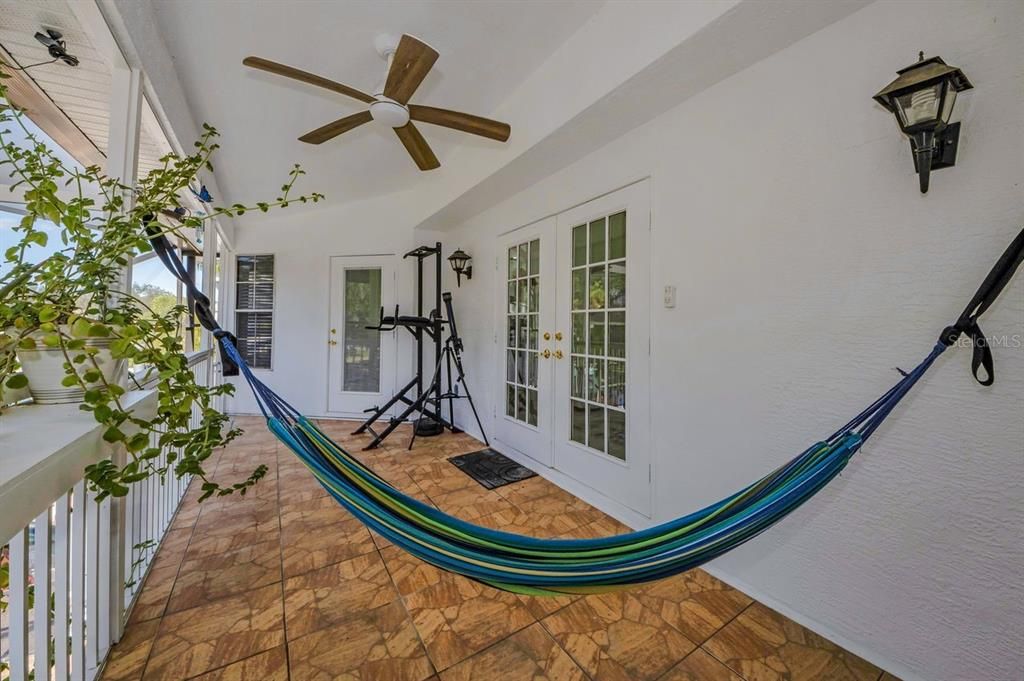 For Sale: $645,000 (4 beds, 4 baths, 2320 Square Feet)