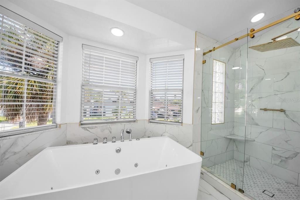 For Sale: $645,000 (4 beds, 4 baths, 2320 Square Feet)