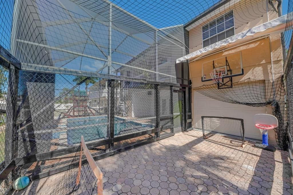 For Sale: $645,000 (4 beds, 4 baths, 2320 Square Feet)