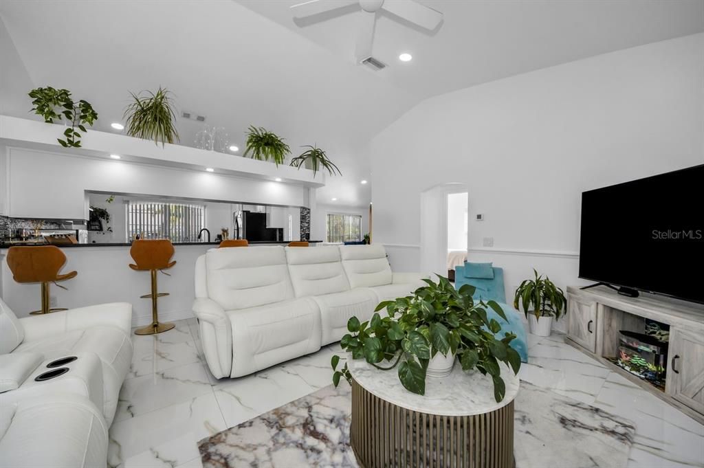 For Sale: $645,000 (4 beds, 4 baths, 2320 Square Feet)