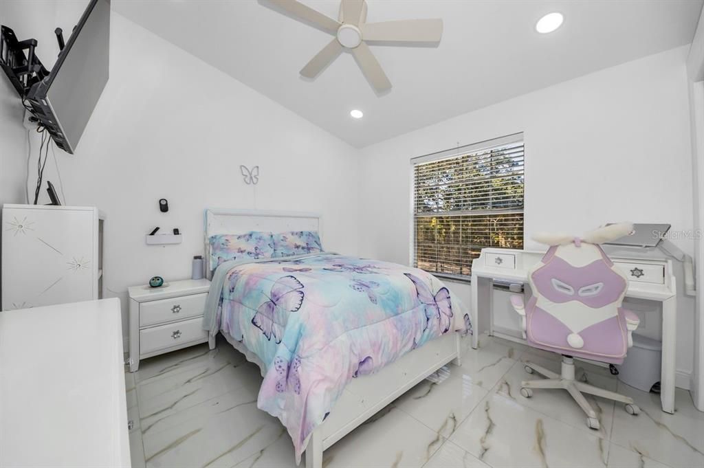 For Sale: $645,000 (4 beds, 4 baths, 2320 Square Feet)