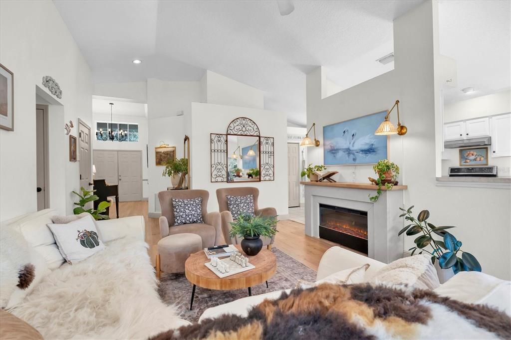 Active With Contract: $410,000 (4 beds, 2 baths, 1796 Square Feet)