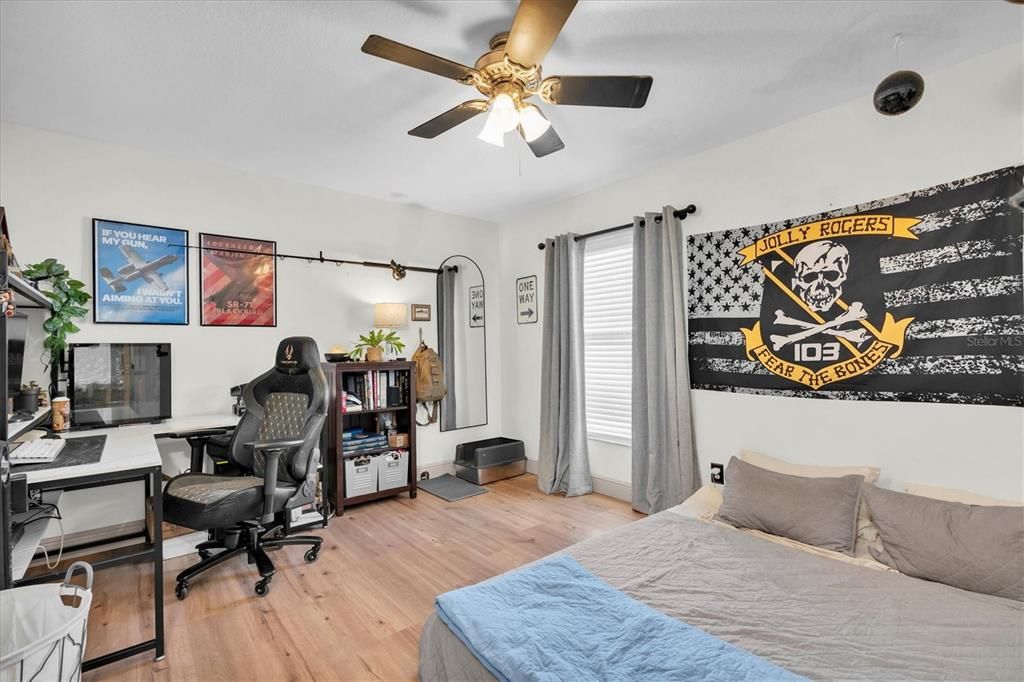 Active With Contract: $410,000 (4 beds, 2 baths, 1796 Square Feet)