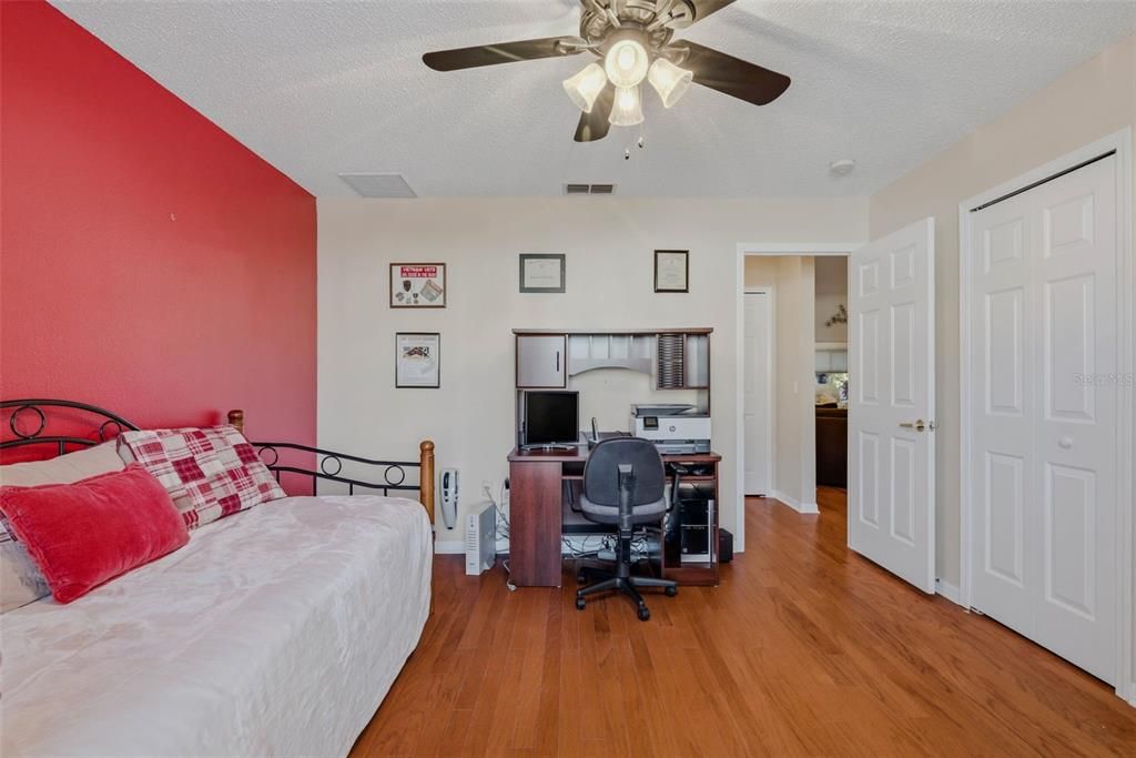 En Venta: $245,000 (2 camas, 2 baños, 1674 Pies cuadrados)