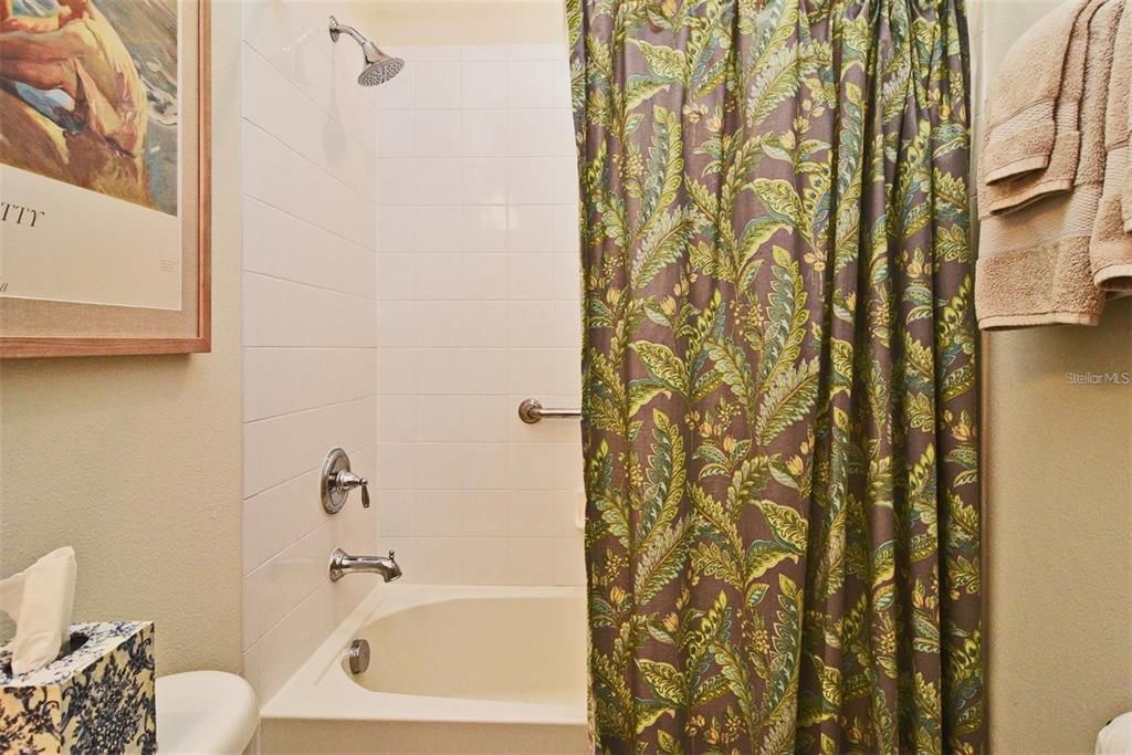 For Sale: $358,980 (2 beds, 2 baths, 1584 Square Feet)