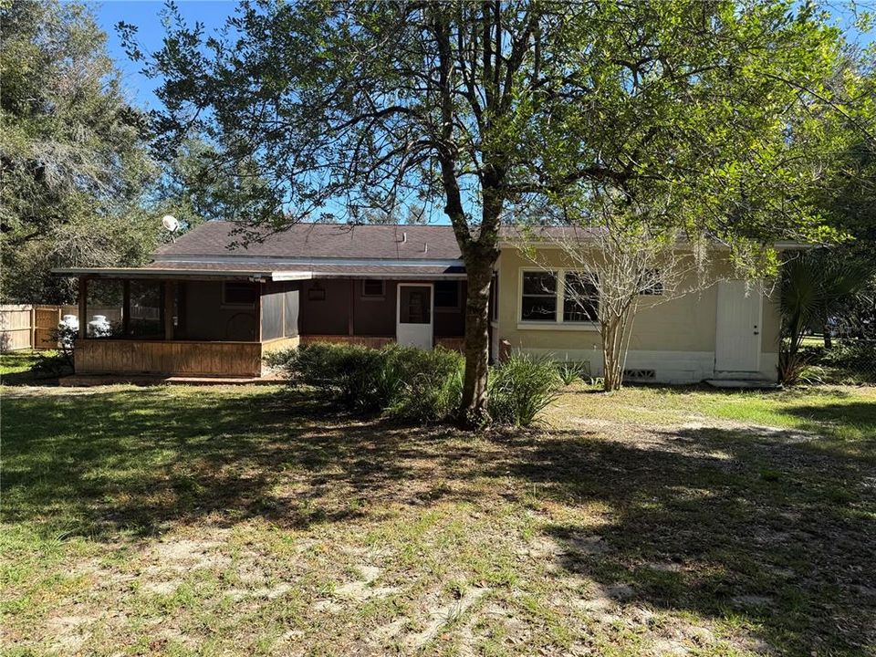 For Rent: $1,700 (2 beds, 2 baths, 1110 Square Feet)