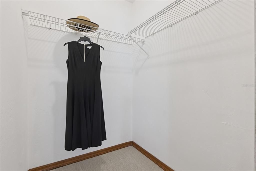 For Sale: $224,500 (2 beds, 2 baths, 1086 Square Feet)