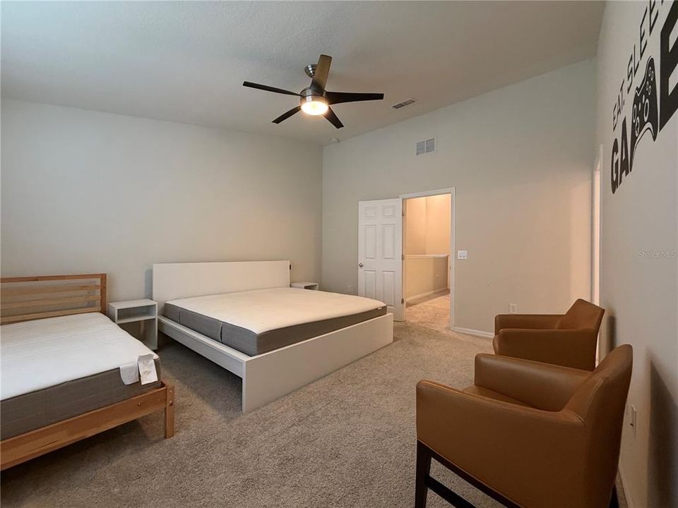 На продажу: $378,000 (2 спален, 2 ванн, 1706 Квадратных фут)